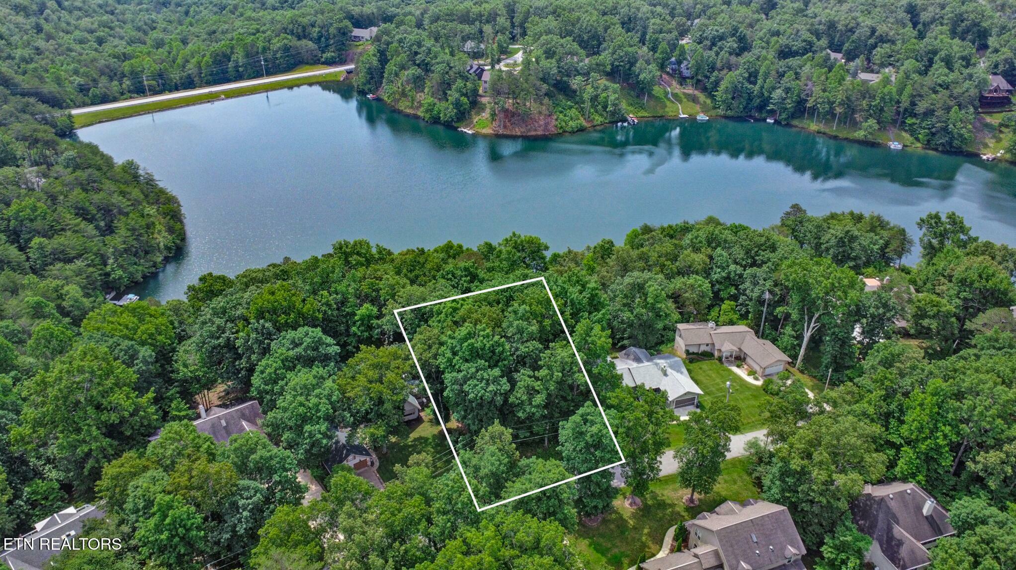 Property Photo: 23 Brambleton Court TN 38558