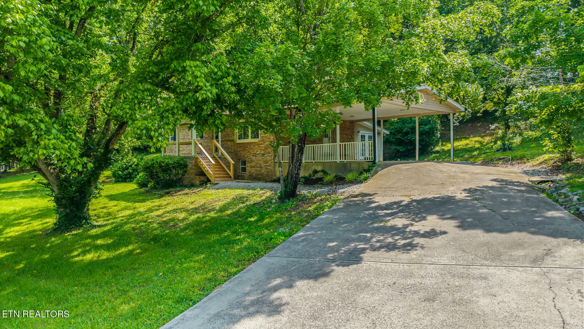 Property Photo: 3905 Highway 360 TN 37885