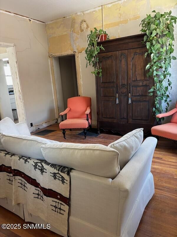 Property Photo: 311 S Miranda Street NM 88005