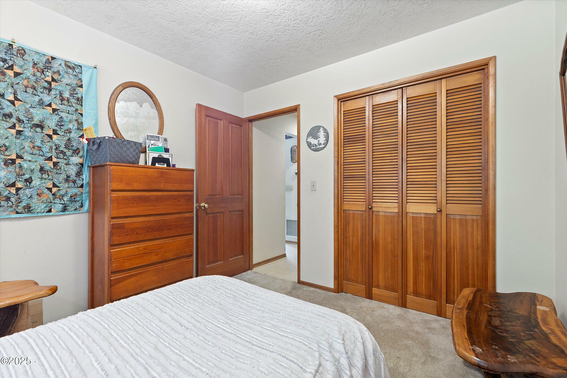 Property Photo: 24734 Trask River Road OR 97141