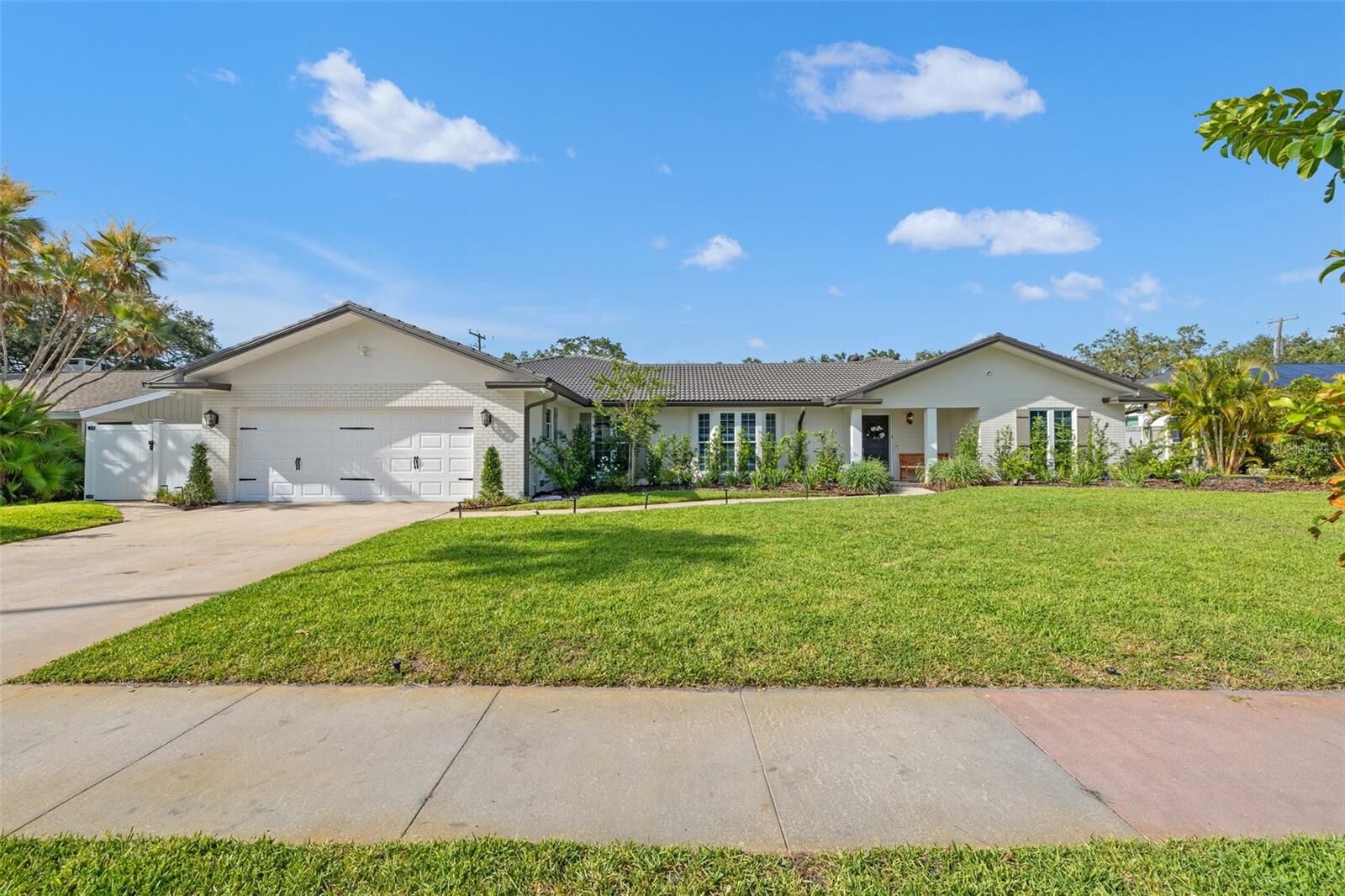 Property Photo:  460 Althea Road  FL 33756 