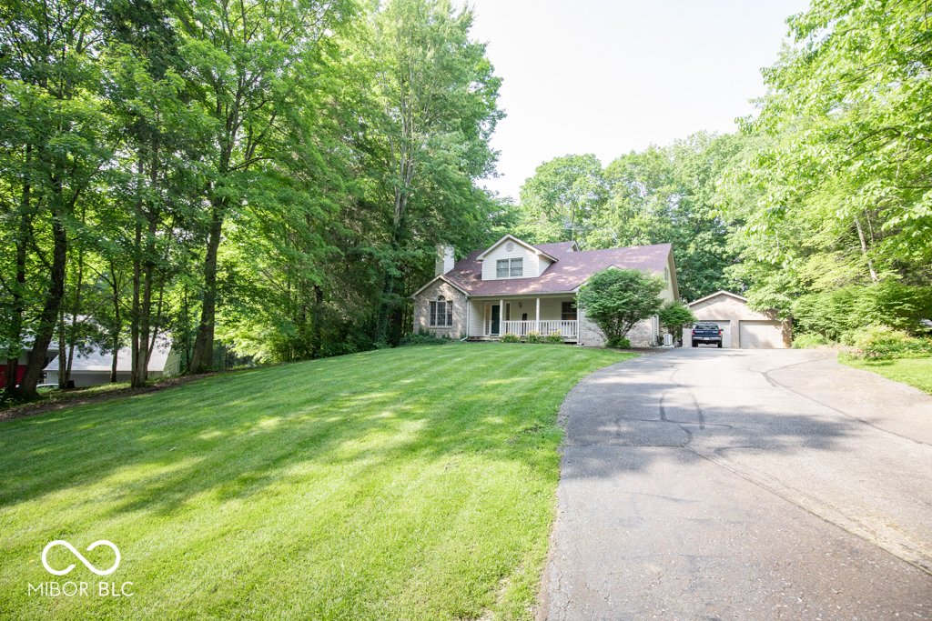 Property Photo: 850 S County Road 185 E IN 47265