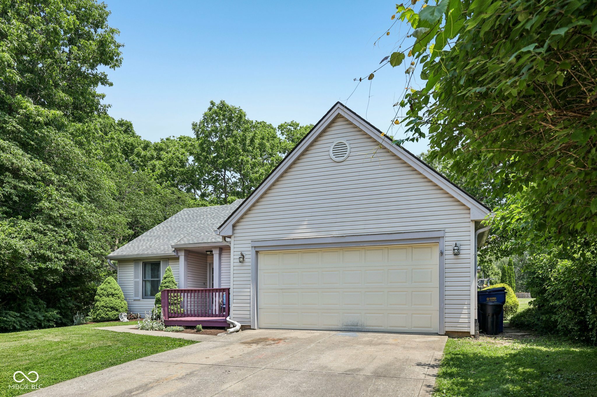 Property Photo: 7831 Bayridge Drive IN 46236