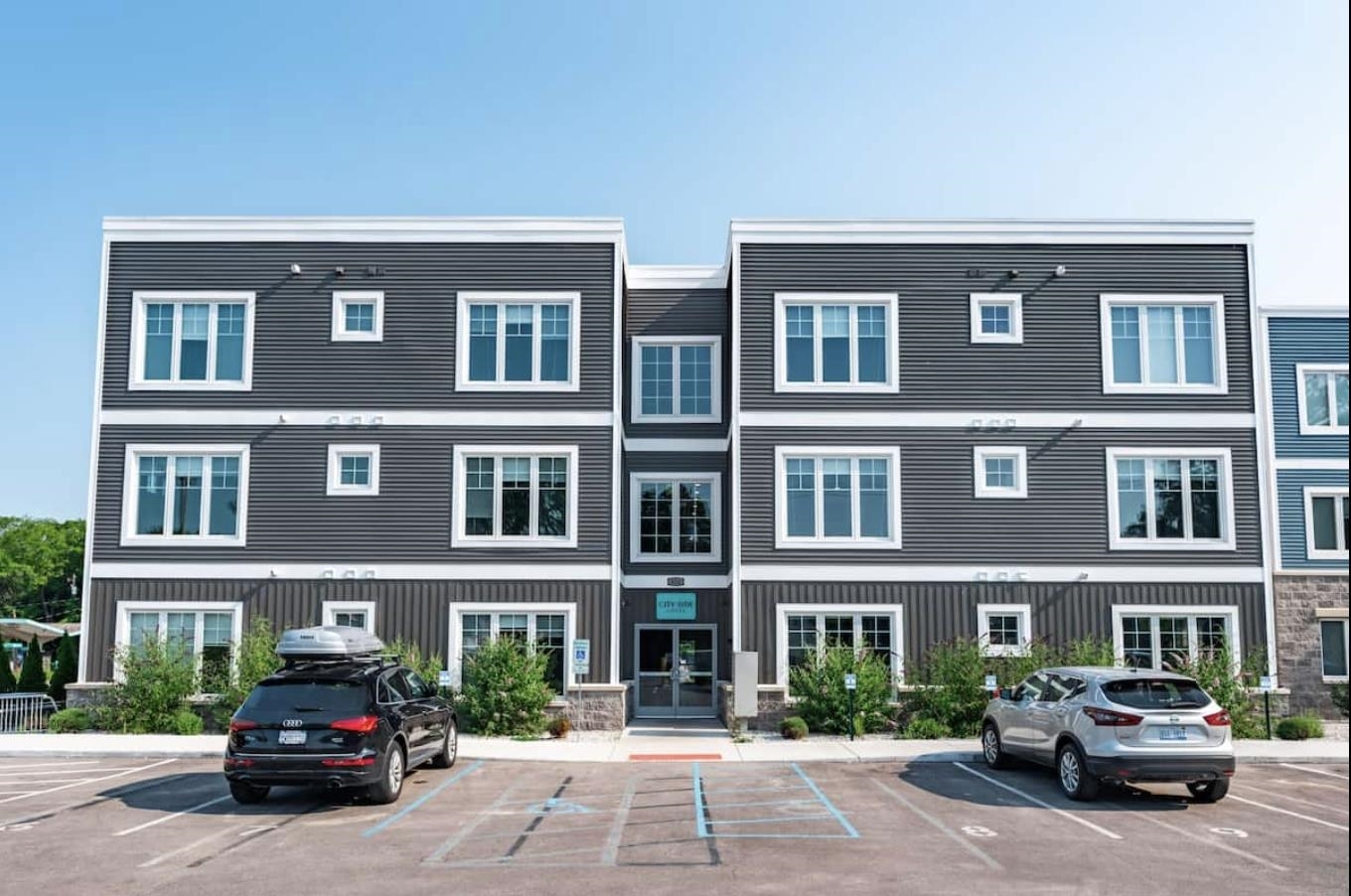 Property Photo:  914-14 E Front Street 14  MI 49686 