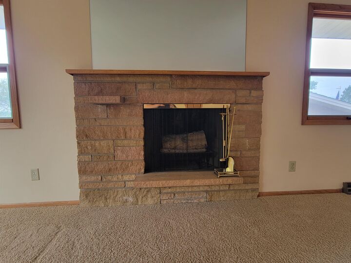 Property Photo:  1000 21st St NW  ND 58703 