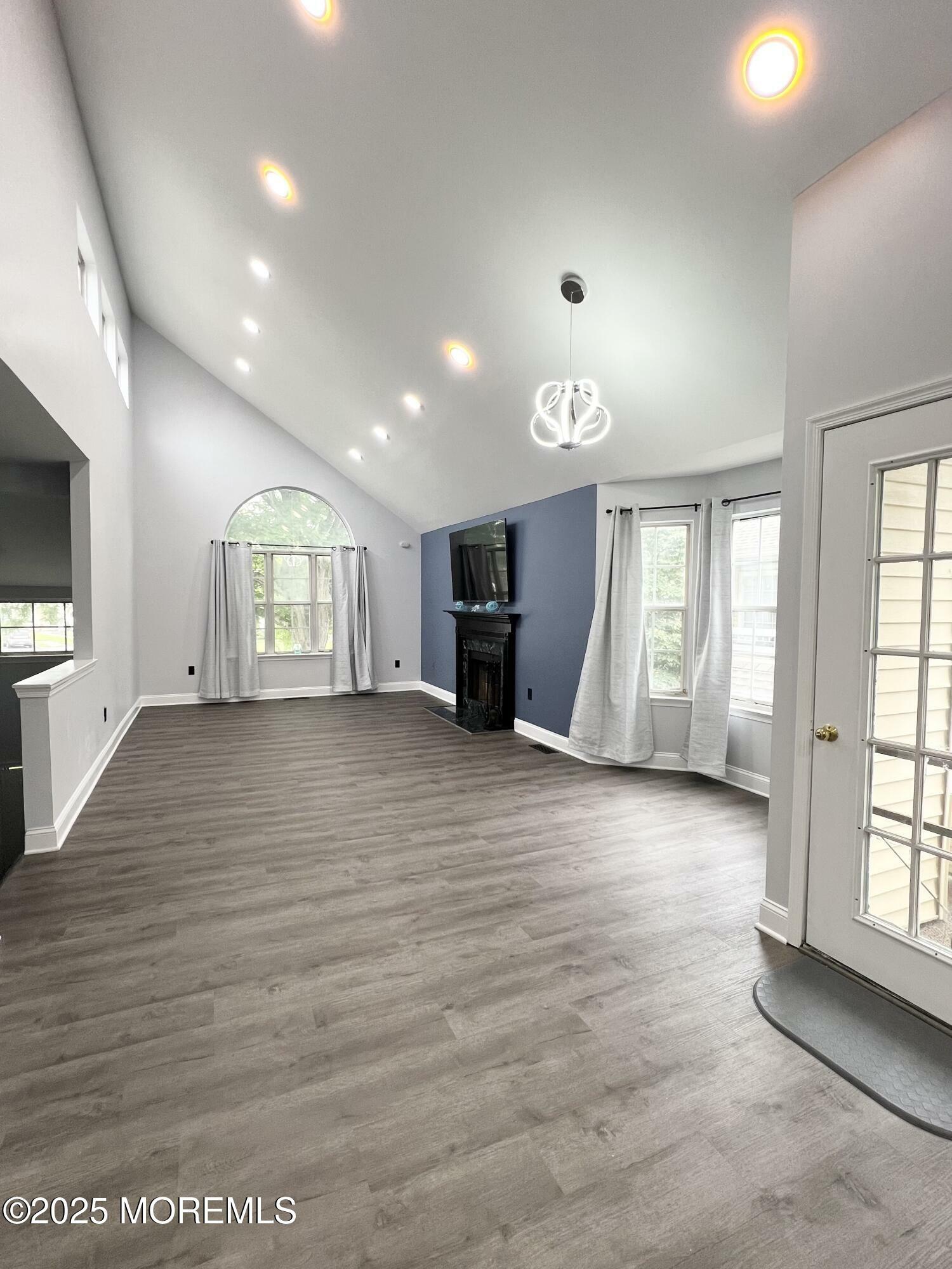 Property Photo: 7 Powell Court NJ 08520