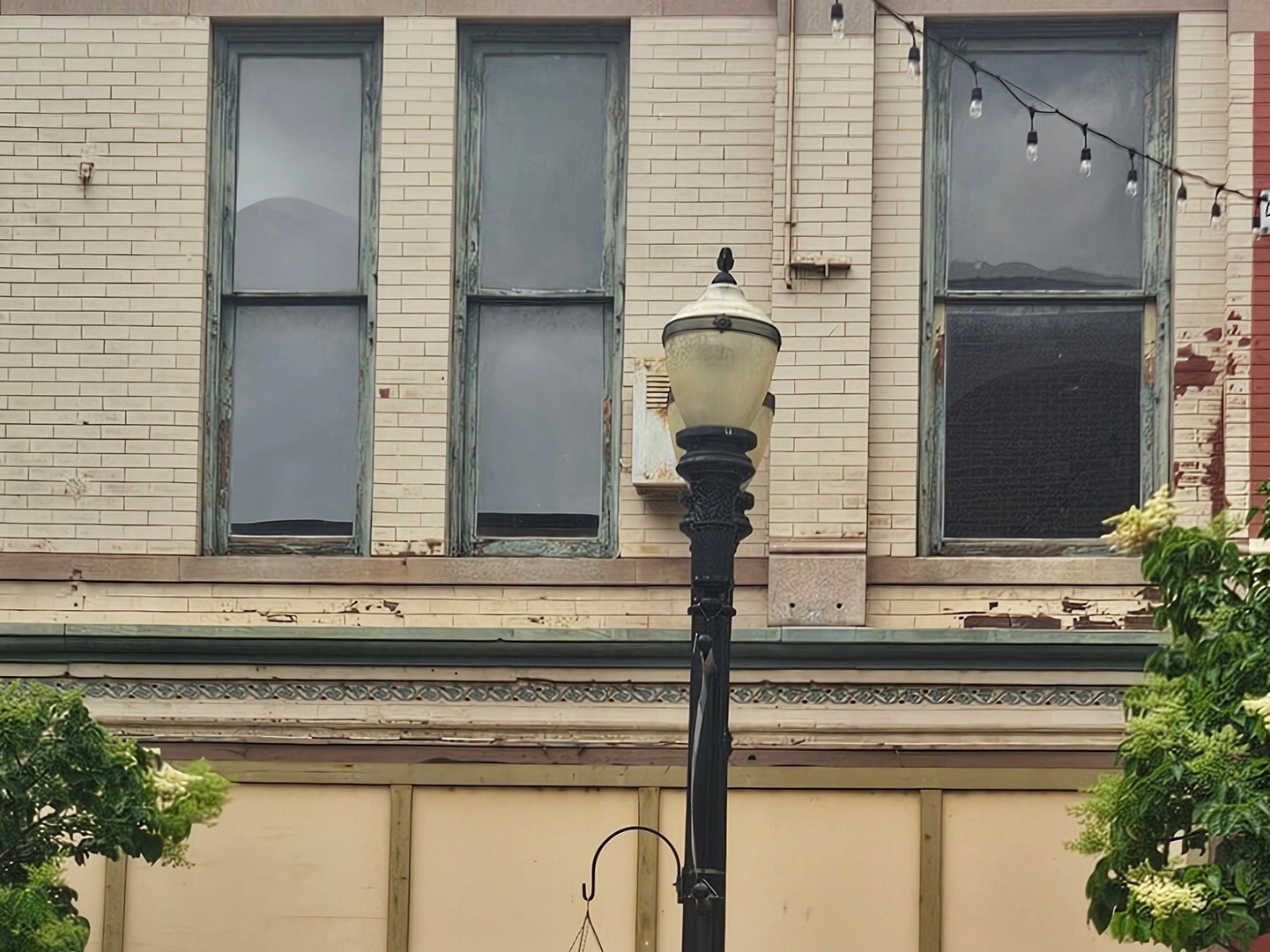 Property Photo:  59 S Grove Avenue Upper  IL 60120 