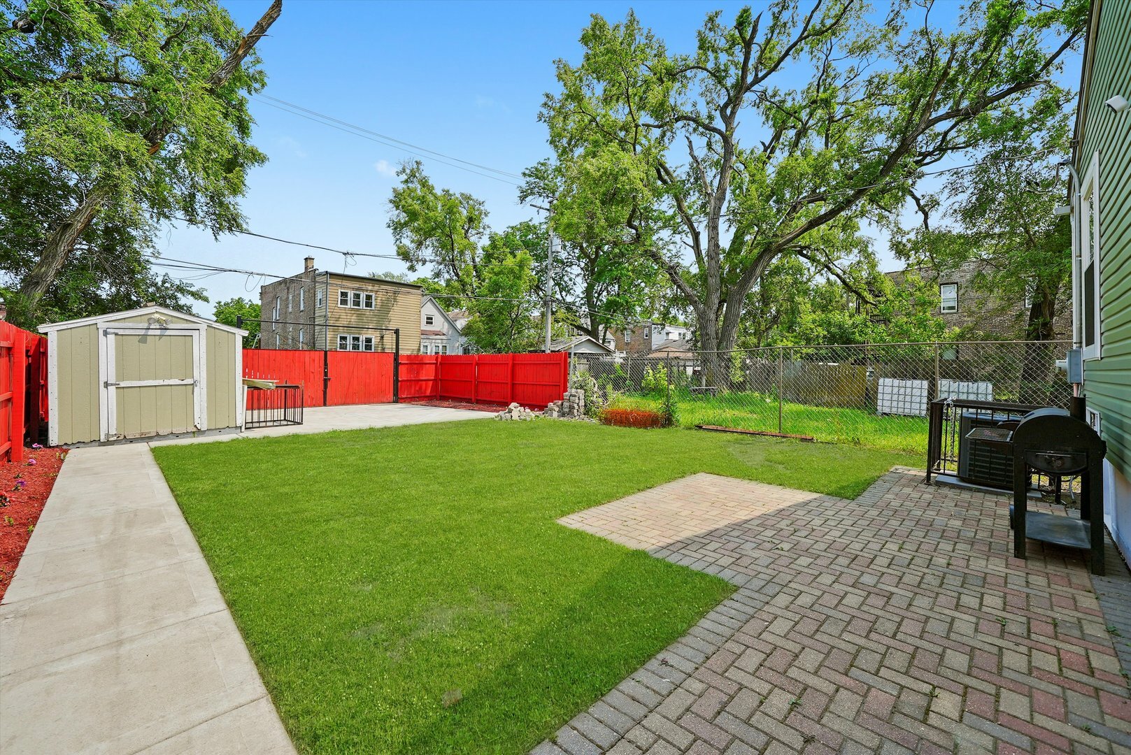 Property Photo: 6505 S Wood Street IL 60636