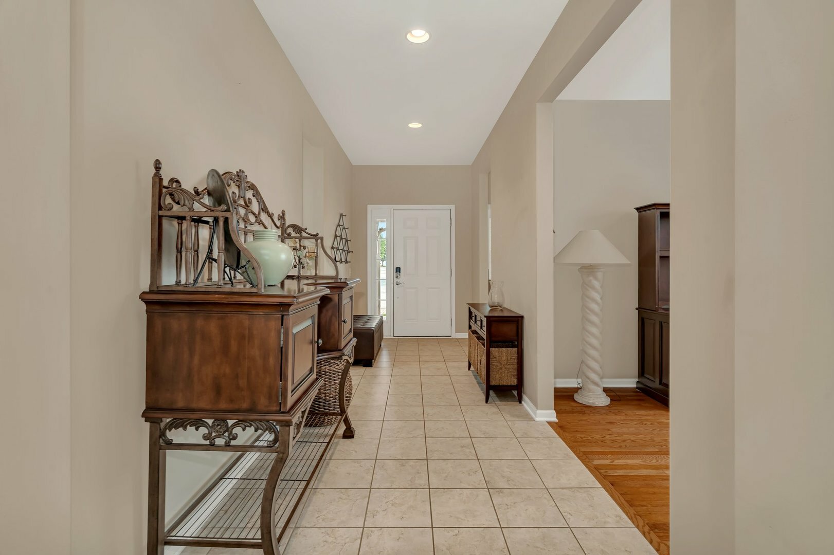 Property Photo: 739 Pleasant Drive IL 60404