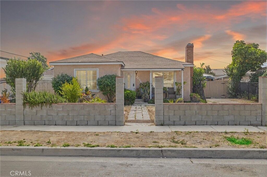 Property Photo:  8054 Rhodes Avenue  CA 91605 