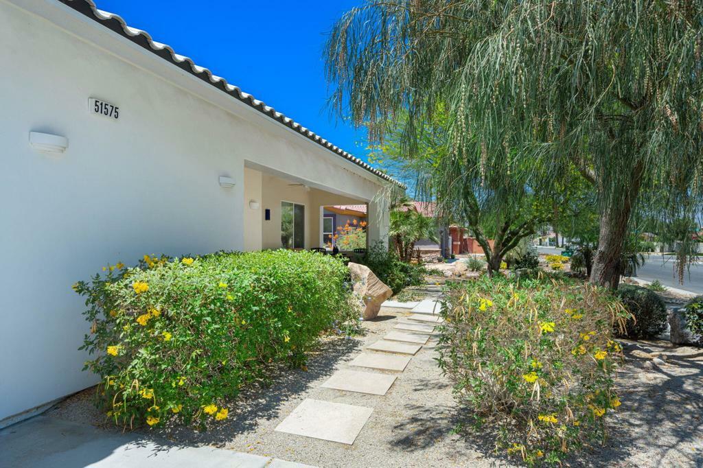 Property Photo: 51575 Avenida Navarro CA 92253