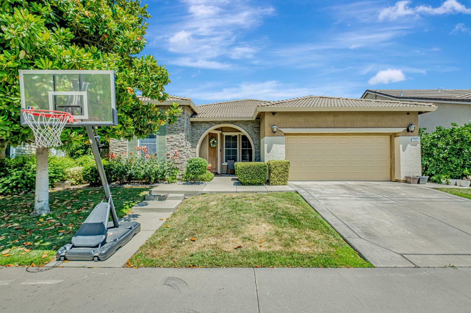 Property Photo: 1653 Markdale Lane CA 95648