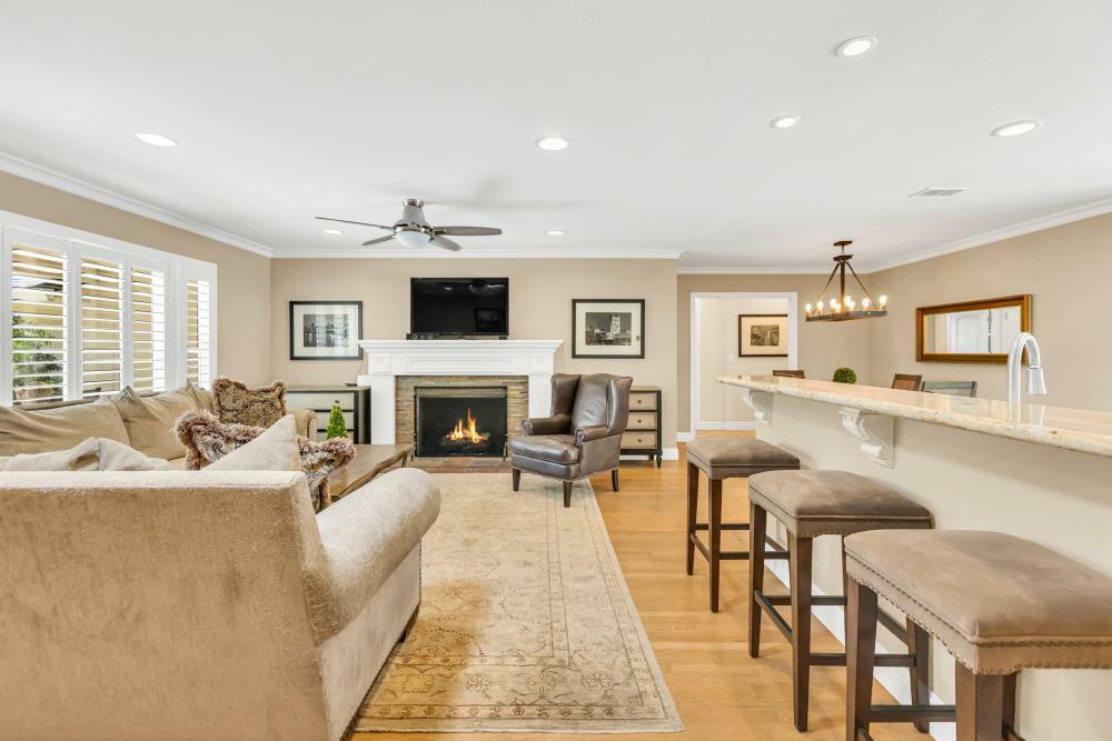 Property Photo: 330 Ross Way CA 95864