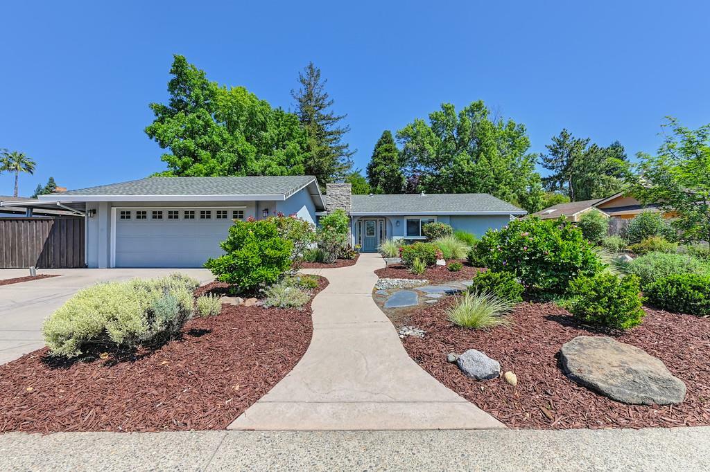 Property Photo:  307 Diamond Oaks Road  CA 95678 