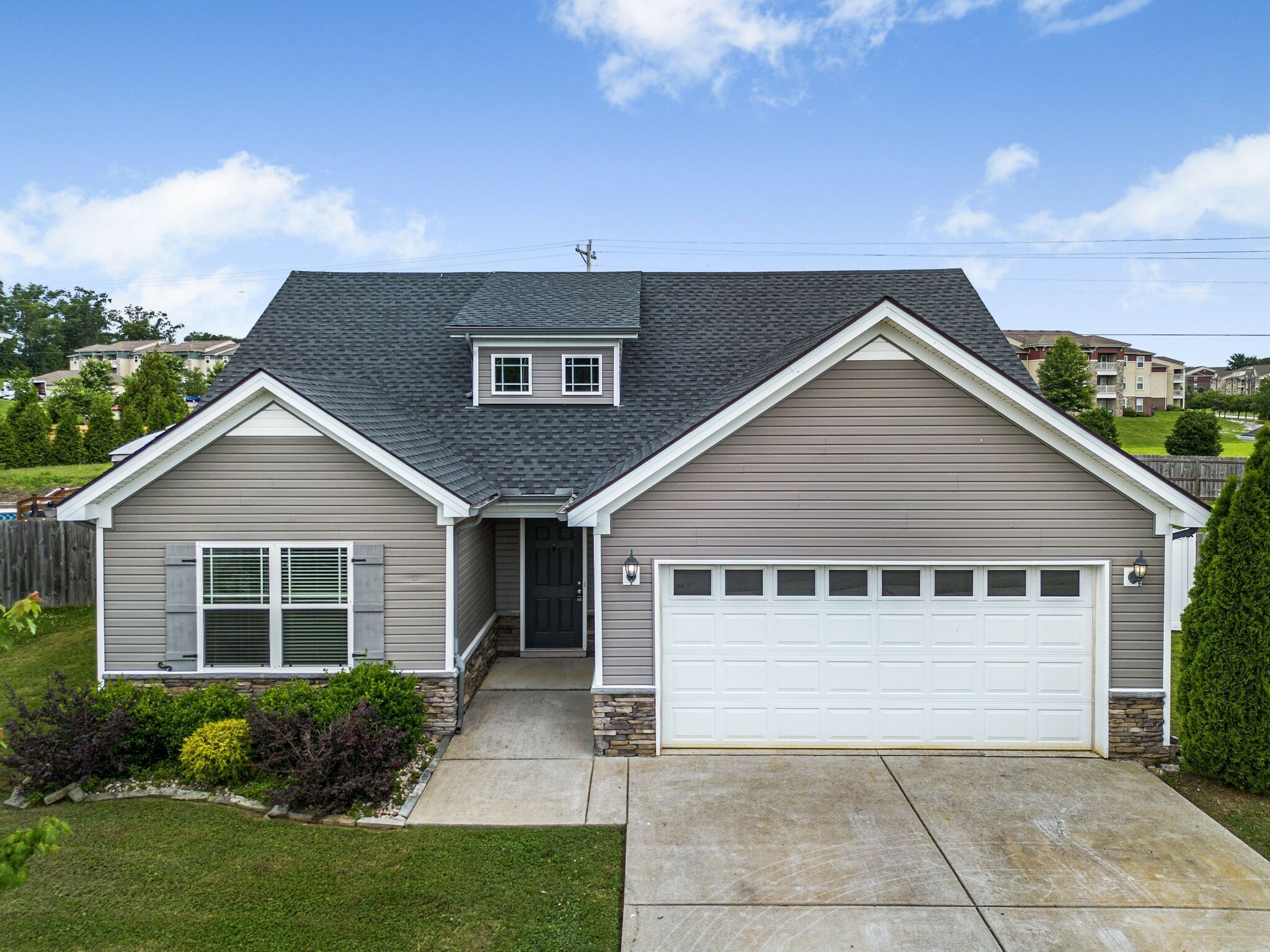 Property Photo: 2146 Longhunter Chase Dr TN 37174