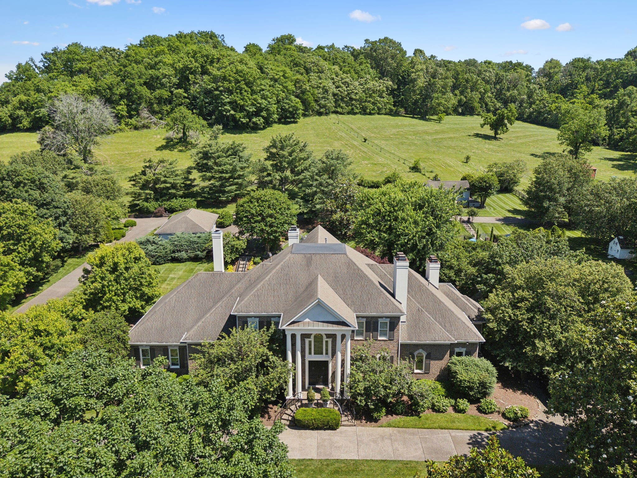 Property Photo: 4750 Columbia Pike TN 37179