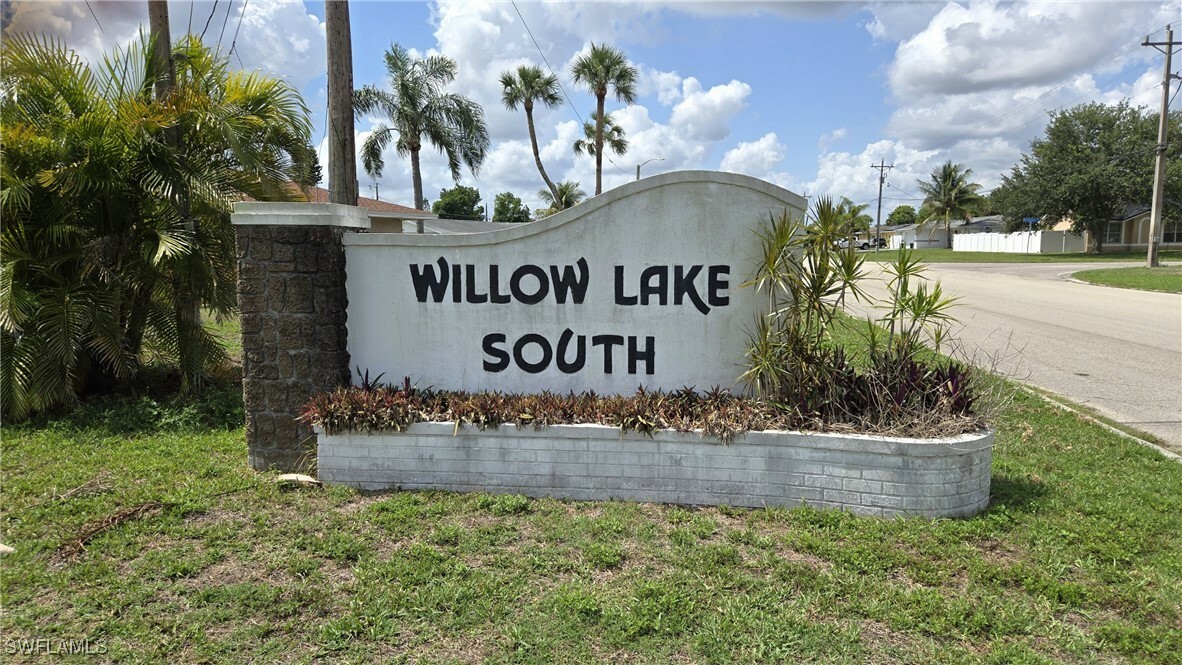 Property Photo: 104 Waterview Avenue FL 33936