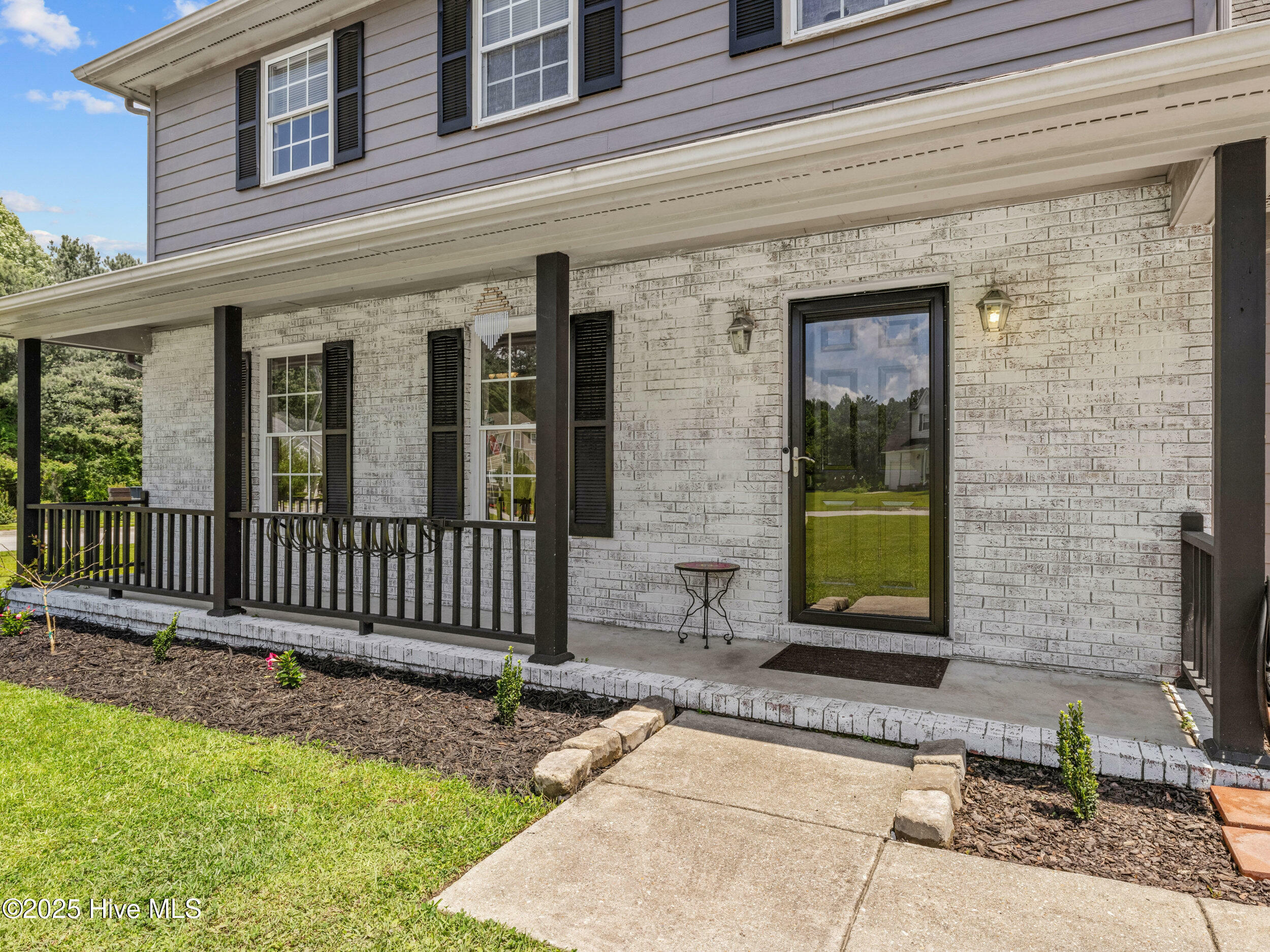 Property Photo: 201 Suffolk Court NC 28546