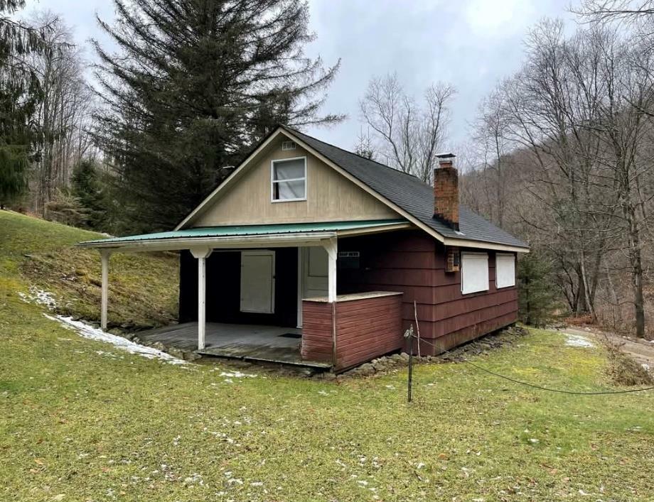 Property Photo: 650 Button Road PA 16743