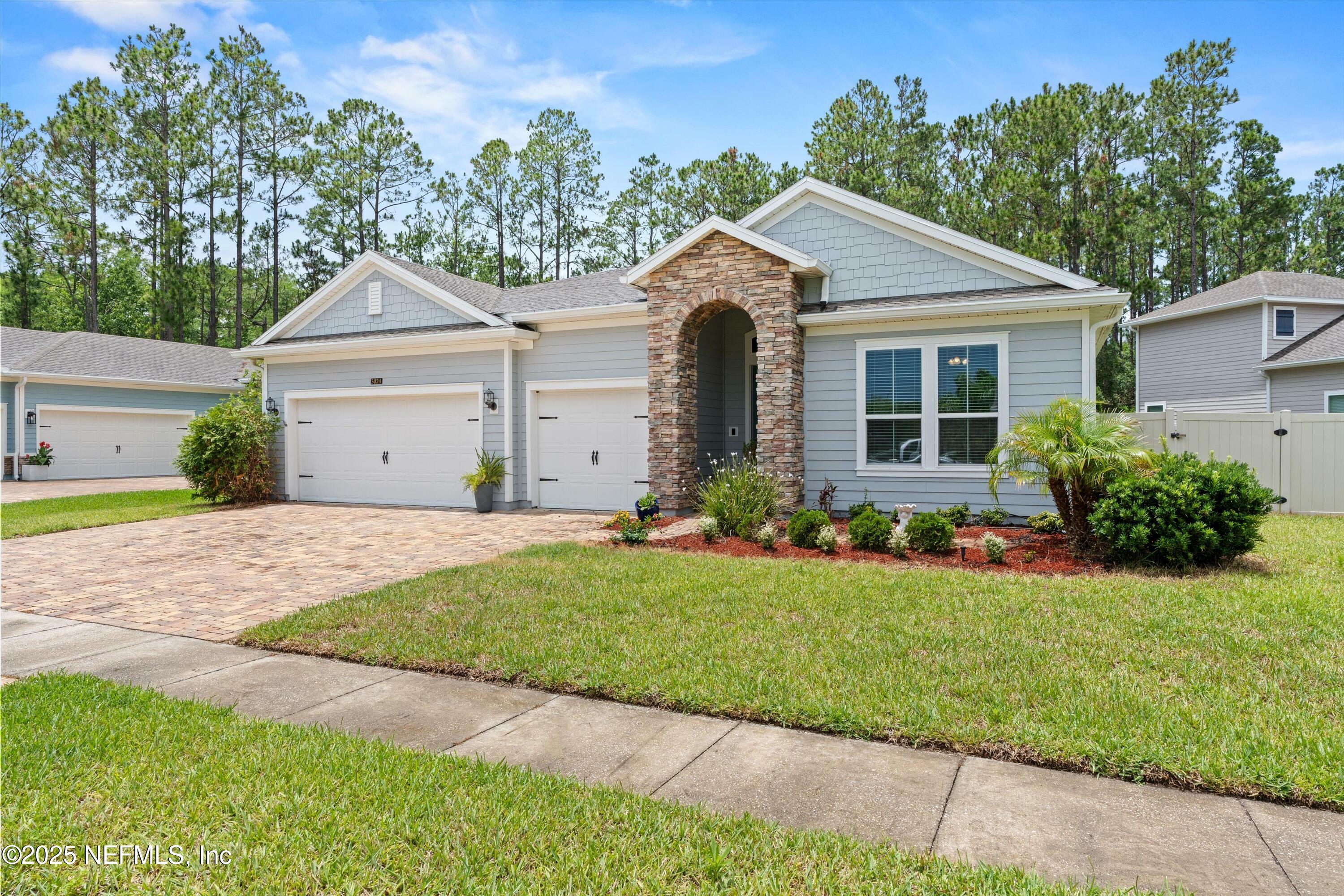 Property Photo: 3024 Las Calinas Boulevard FL 32095