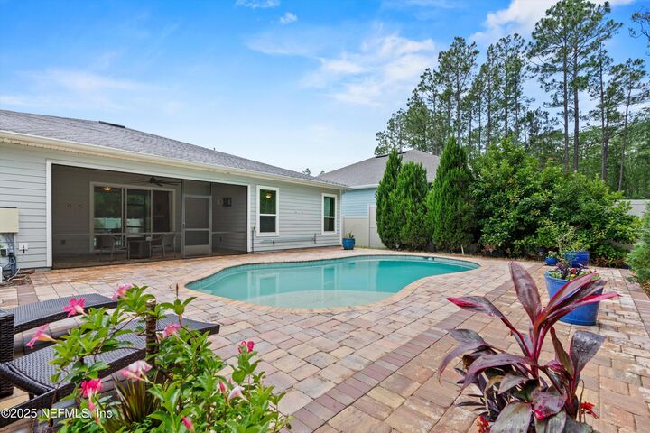 Property Photo: 3024 Las Calinas Boulevard FL 32095