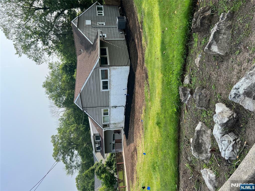 Property Photo: 5 Saddle Ranch Lane NJ 07642
