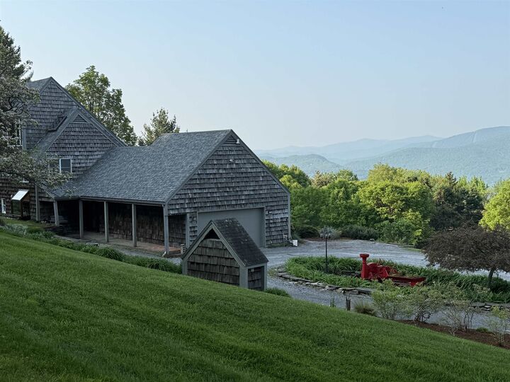 Property Photo: 572 Stagecoach Road VT 05673