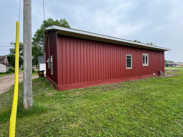 Property Photo:  530 Roe Street  MN 56316 