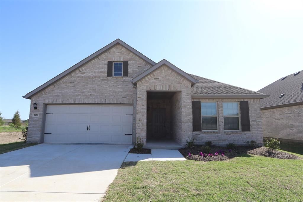 Property Photo: 3150 Teasel Trail TX 76084