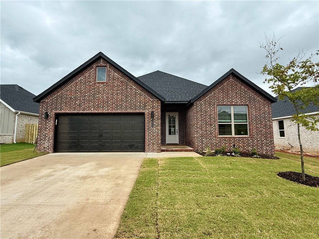 Property Photo: 1909 Ferguson Street AR 72751