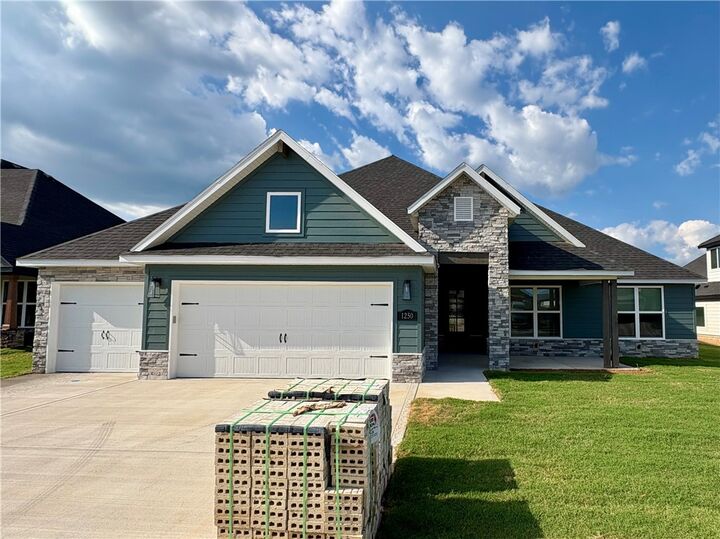 1250 Red Maple Street  Centerton AR 72719 photo