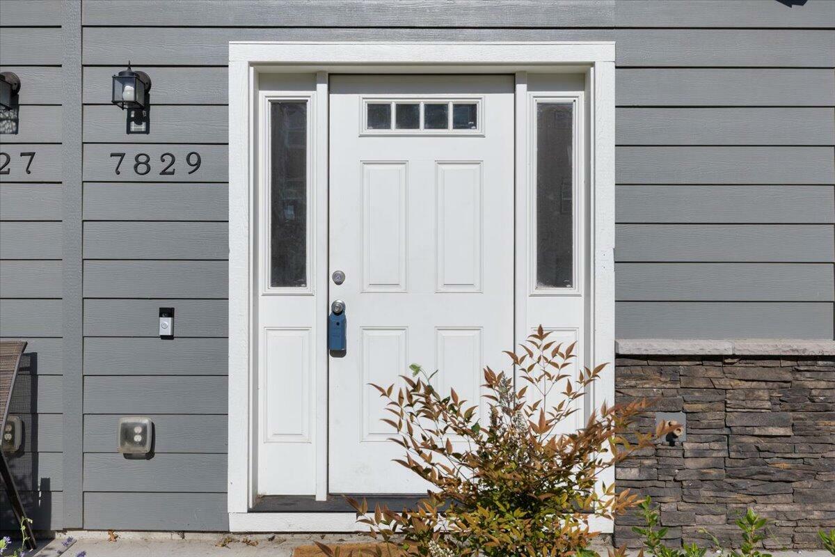 Property Photo: 7829 Jacqueline Way OR 97503