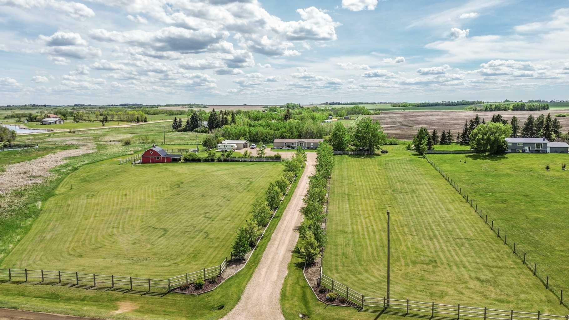 Property Photo: 4603 38 Avenue AB T0C 2L0