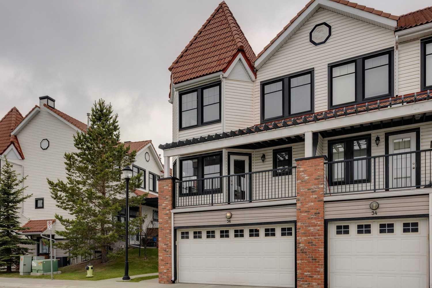 Photo de la propriété: 36 Royal Oak Lane NW AB T3G 6B4