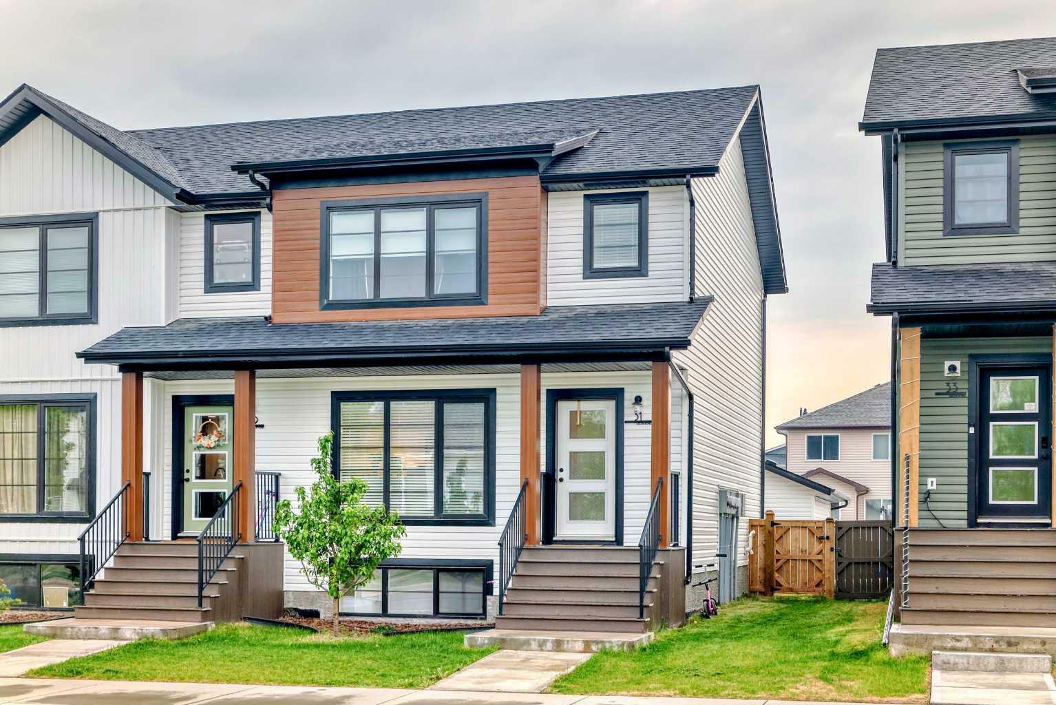 31 Evergreen Way  Red Deer AB T4E 1A6 photo
