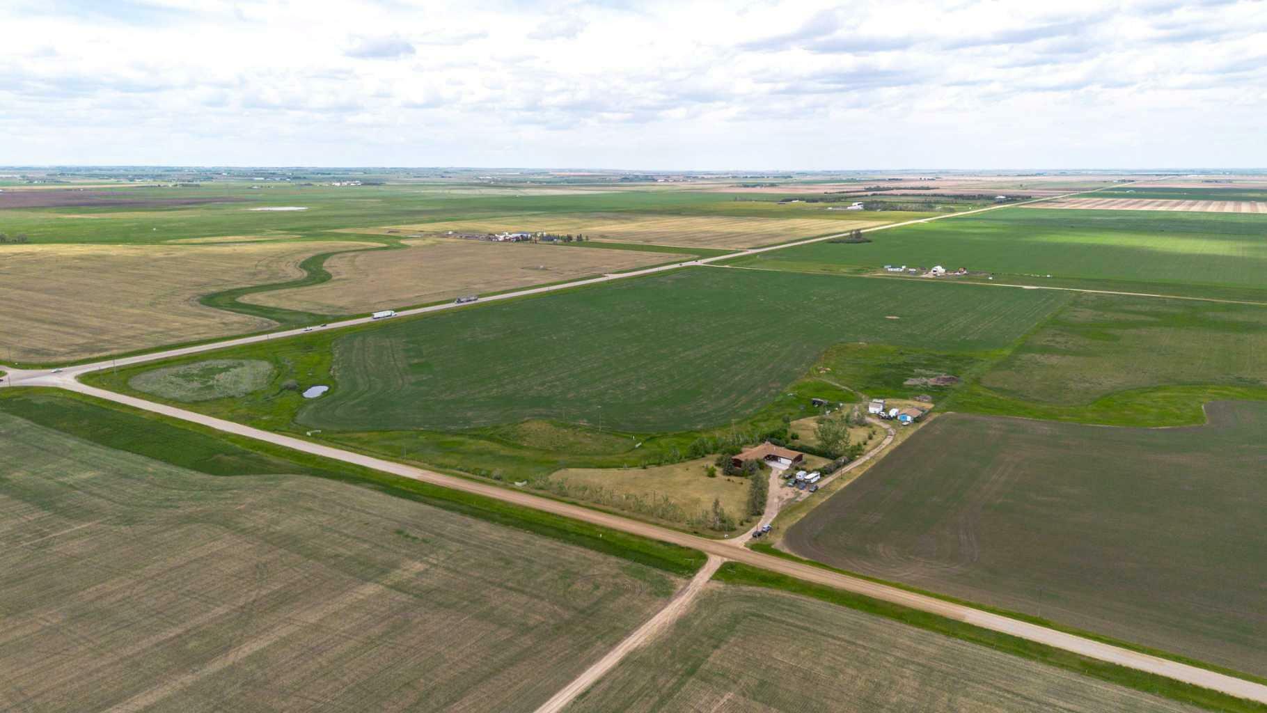 271194 Township Road 252  Dalroy AB T1Z 0S7 photo