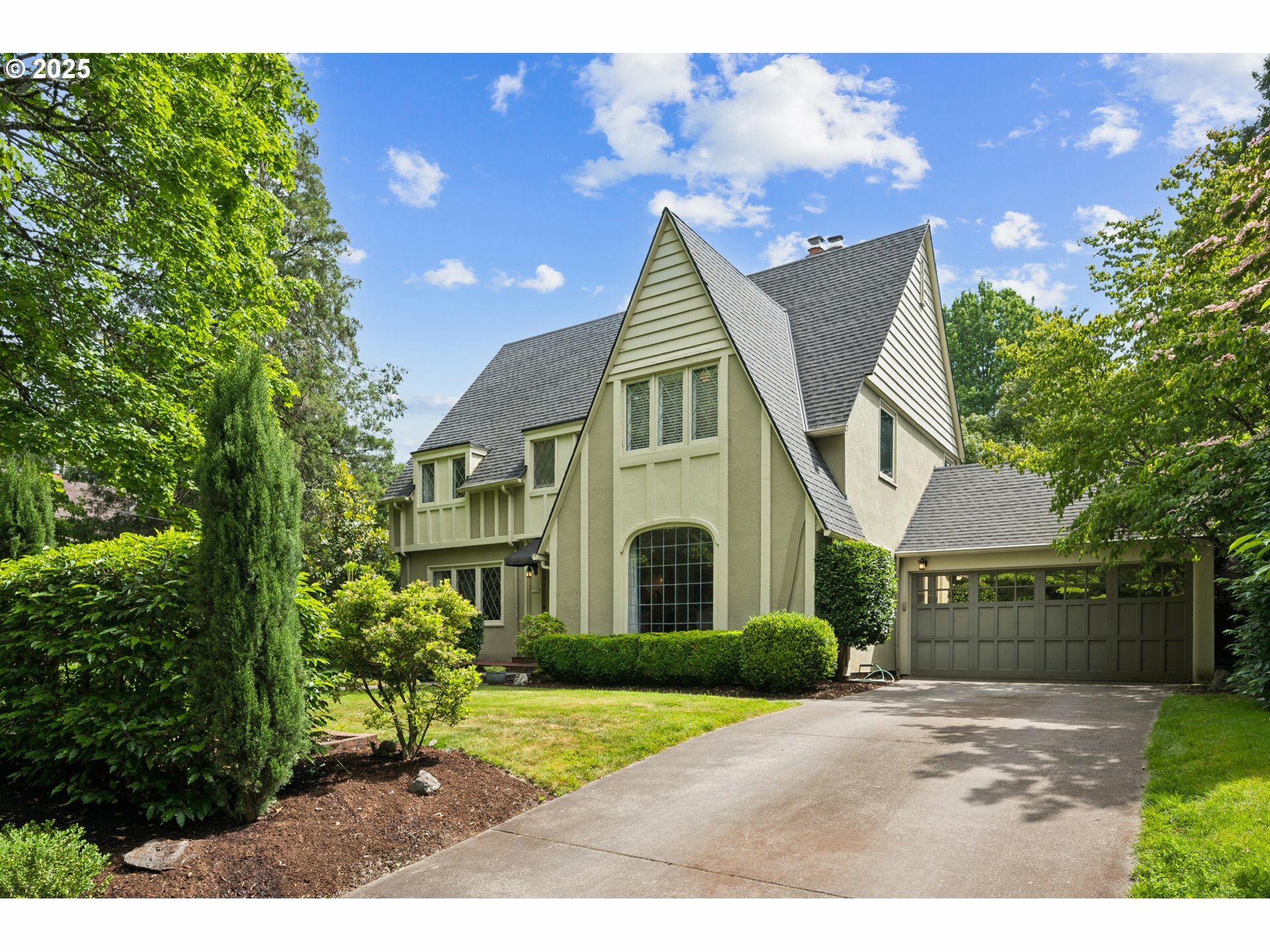 Property Photo: 7150 SE 27th Ave OR 97202