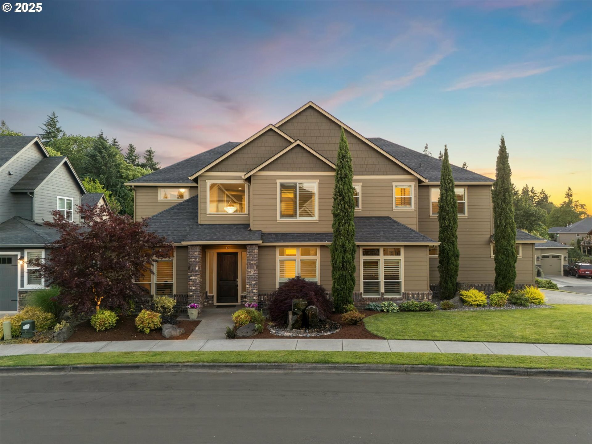 Property Photo:  3301 NW 105th Cir  WA 98685 