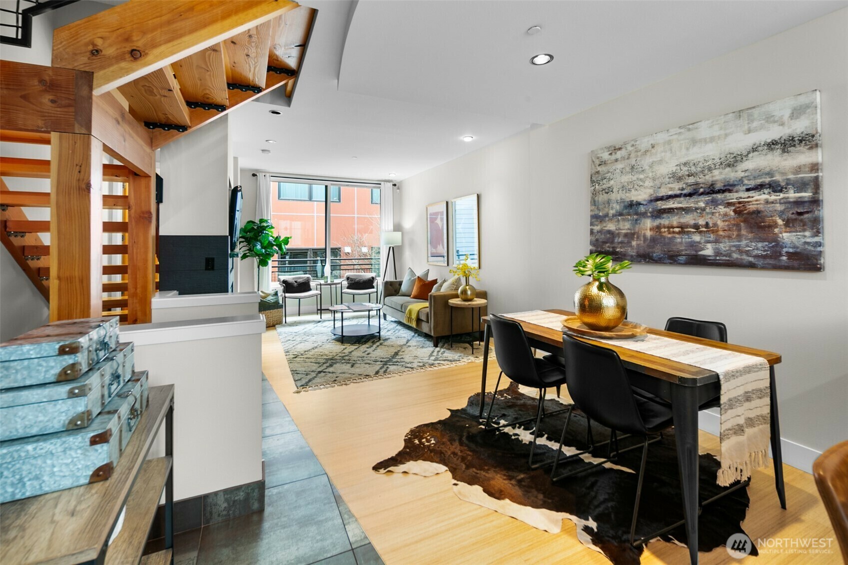 Property Photo: 3629 Dayton Avenue N B WA 98103