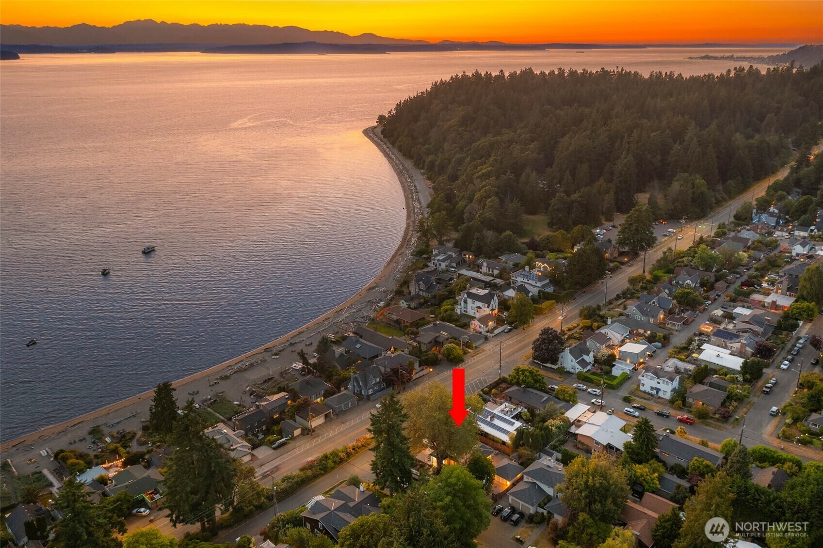 Property Photo: 8816 Fauntleroy Way SW WA 98136