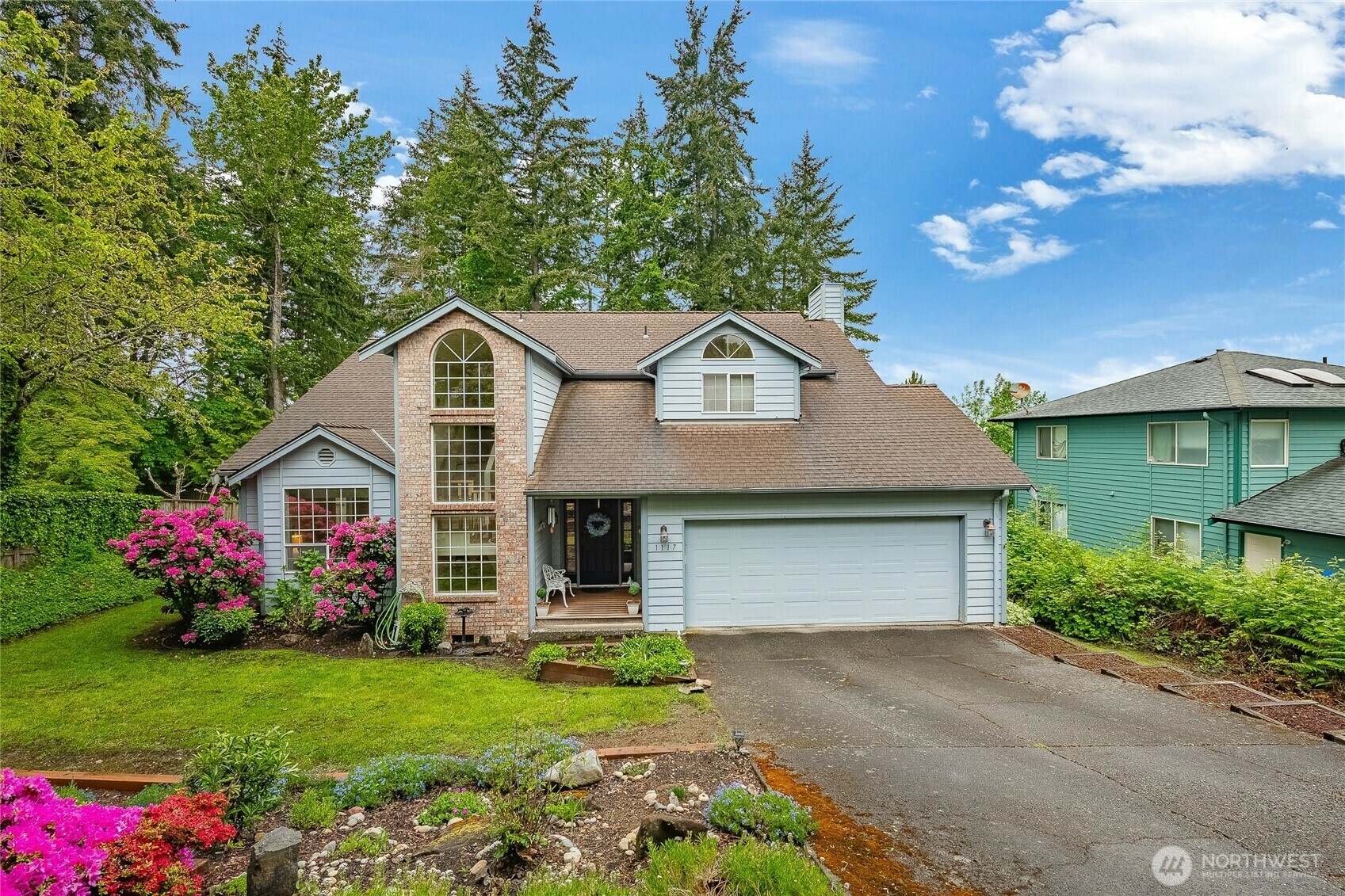 Property Photo: 1117 W Racine Street WA 98229