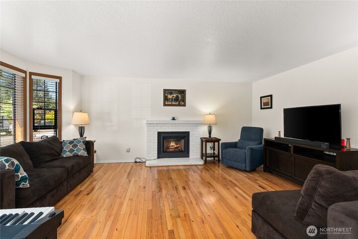 Property Photo: 4404 29th Avenue SE WA 98503