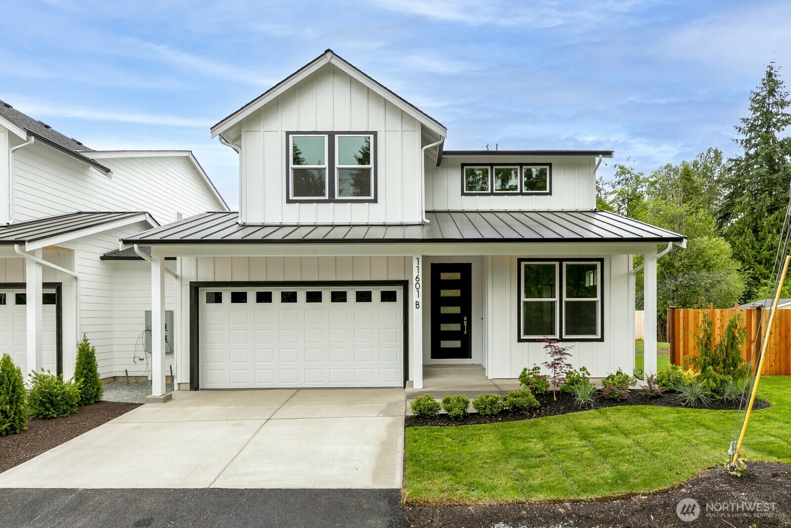Property Photo: 11610 2nd Avenue SE B WA 98208