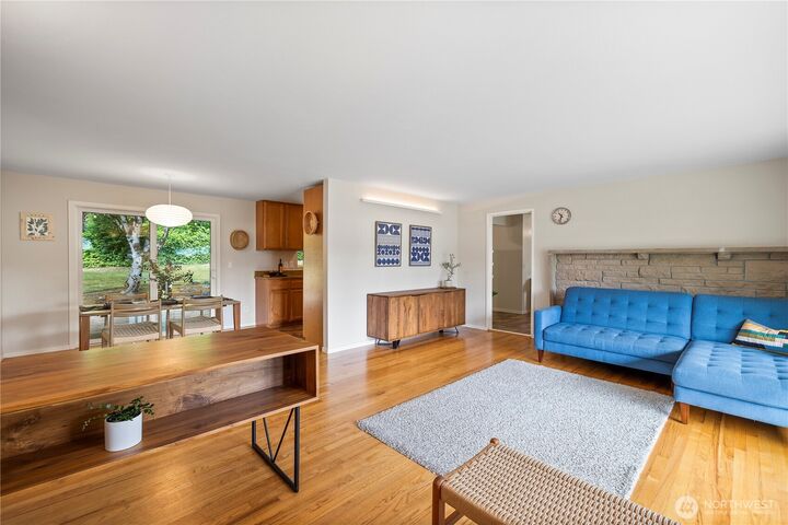 Property Photo:  2635  153rd Avenue SE  WA 98007 