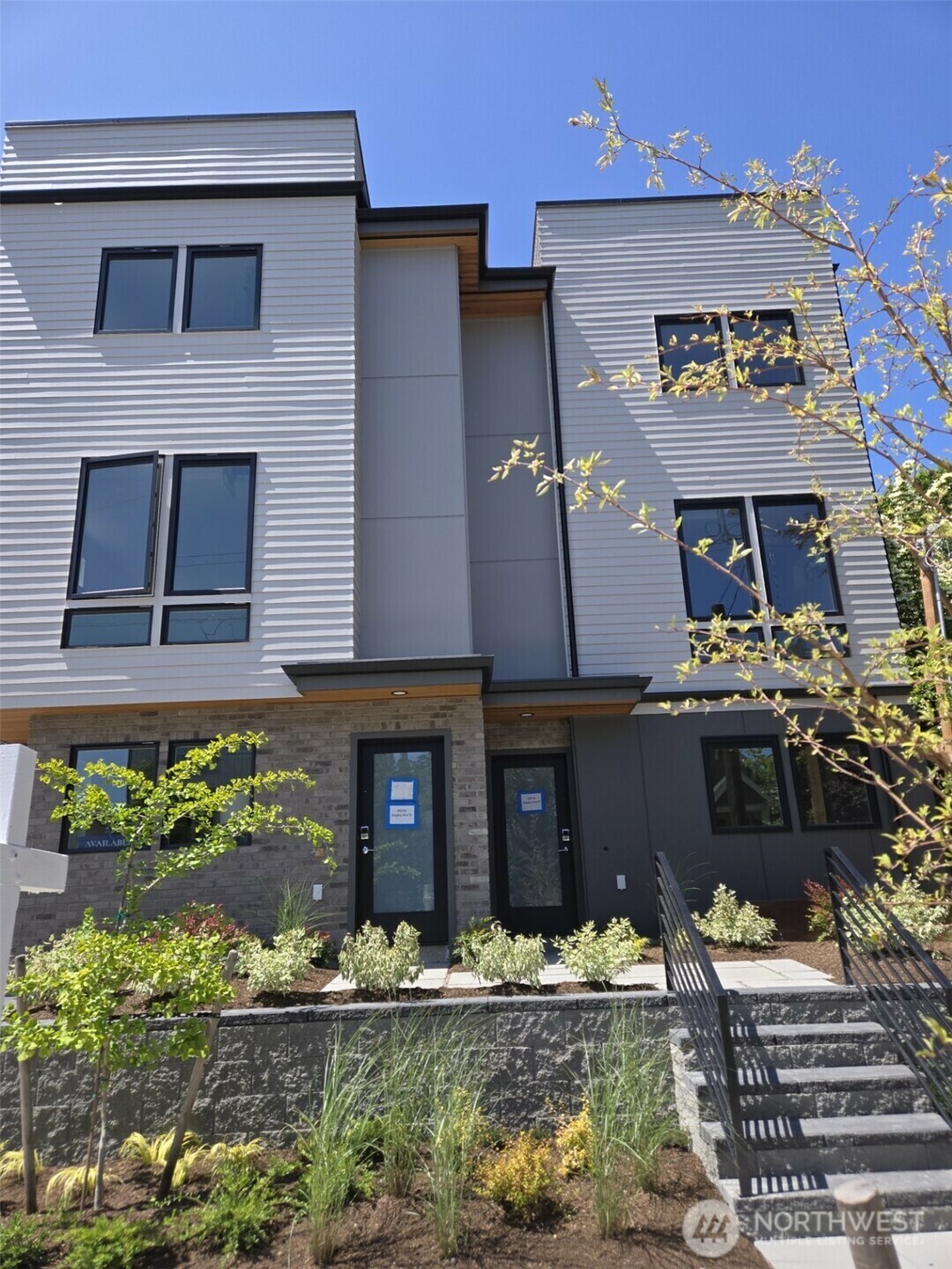 Property Photo: 4521 A Bagley Avenue N WA 98103