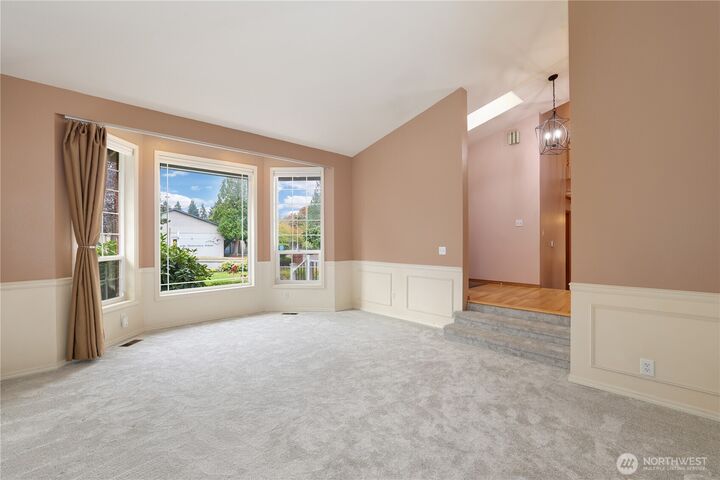 Property Photo: 1612 SW 304th Street WA 98023