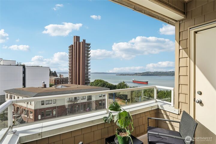 Property Photo: 1 Broadway 721 WA 98402