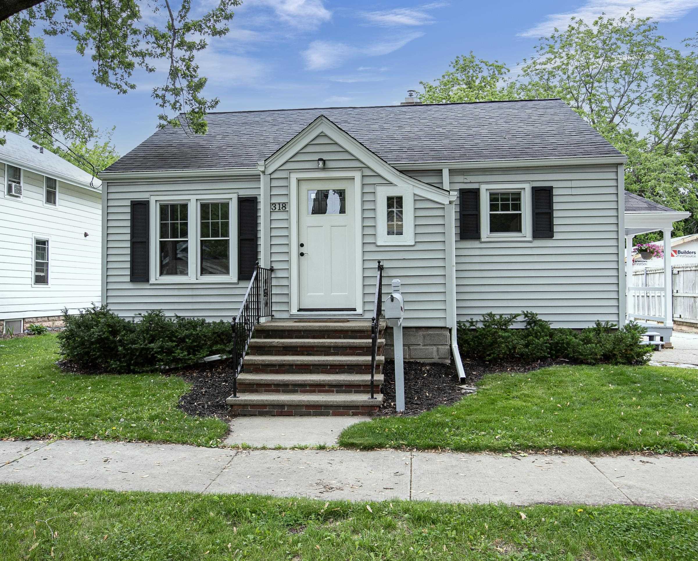 Property Photo: 318 N Outagamie Street WI 54914