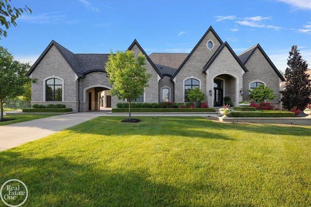 Property Photo:  5271 Seven Lakes Drive  MI 48095 