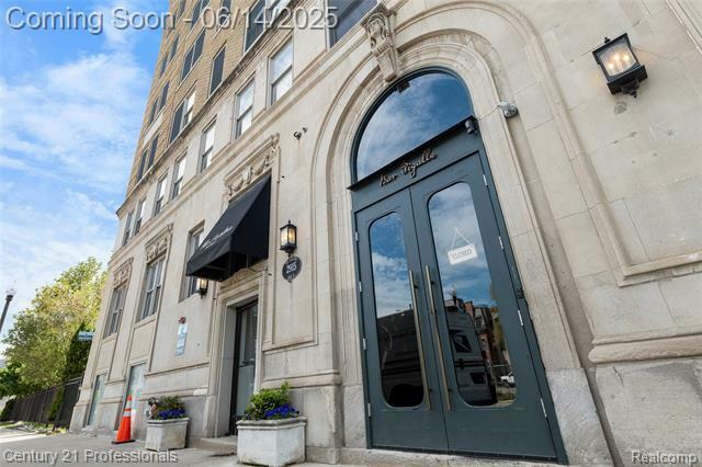 Property Photo: 2915 John R Street 305 MI 48201